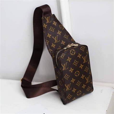 double pouch louis vuitton|louis vuitton waist pouch.